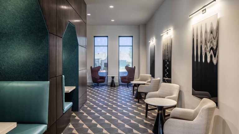 Business lounge with wi-fi and individual work pods 